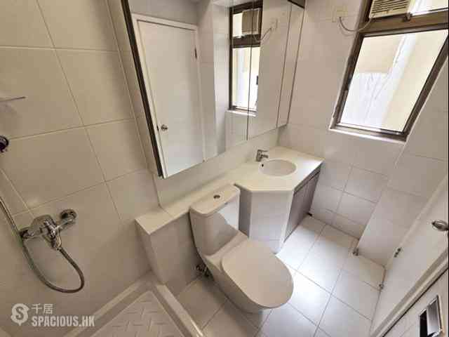 Discovery Bay - Discovery Bay Phase 6 Db Plaza 12