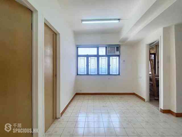 Shek Tong Tsui - Sum Way Mansion 02