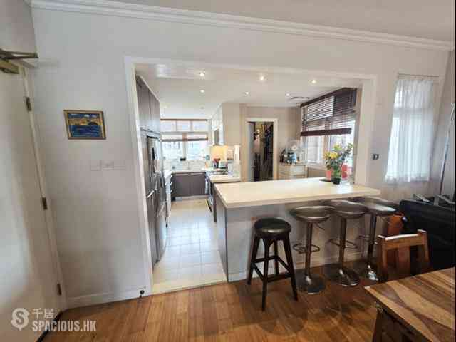 Discovery Bay - Discovery Bay Phase 4 Peninsula Village Coastline Villa 01