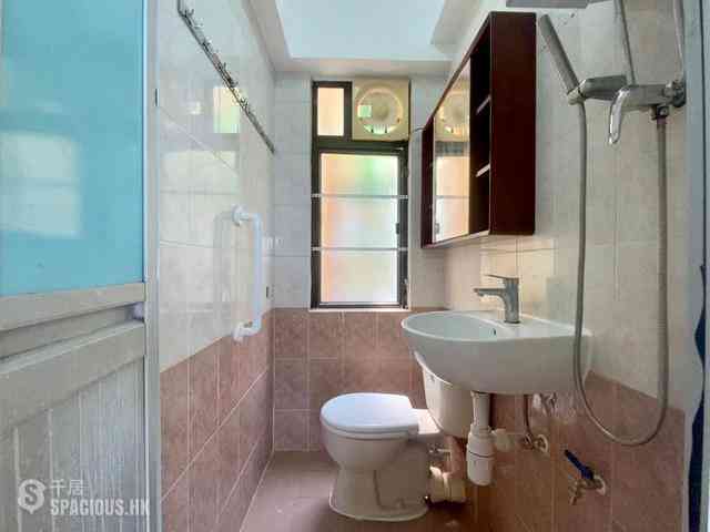 Shek Tong Tsui - Sum Way Mansion 06