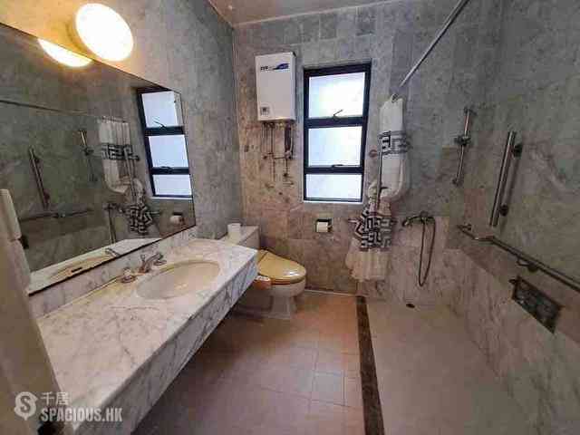 Pok Fu Lam - Baguio Villa 12