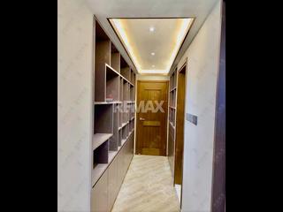 Mid Levels Central - Goldwin Heights 07
