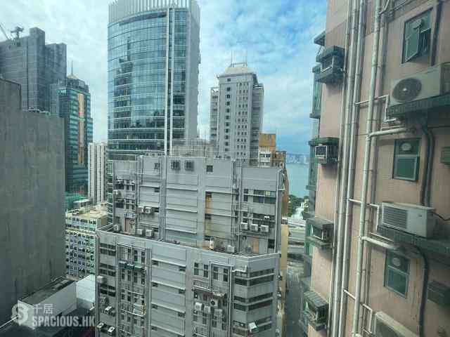 Sheung Wan - Queen's Terrace 01