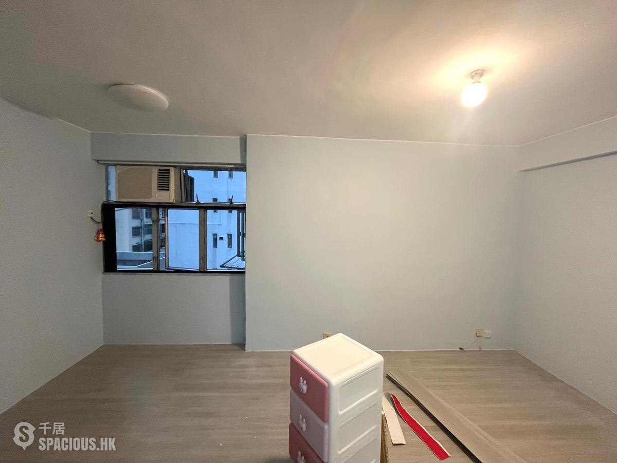 Quarry Bay - Oceanic Building 01