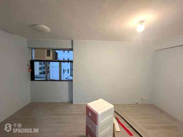 Quarry Bay - Oceanic Building 01