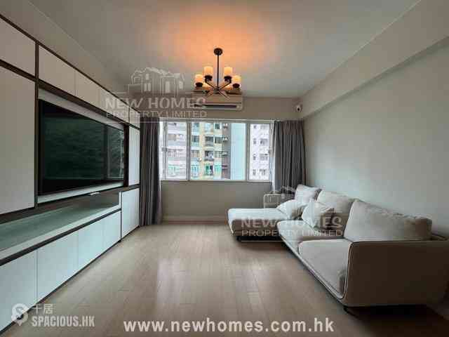 Tai Hang - Morengo Court 02