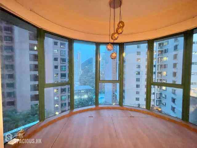Mid Levels Central - Hillsborough Court 05