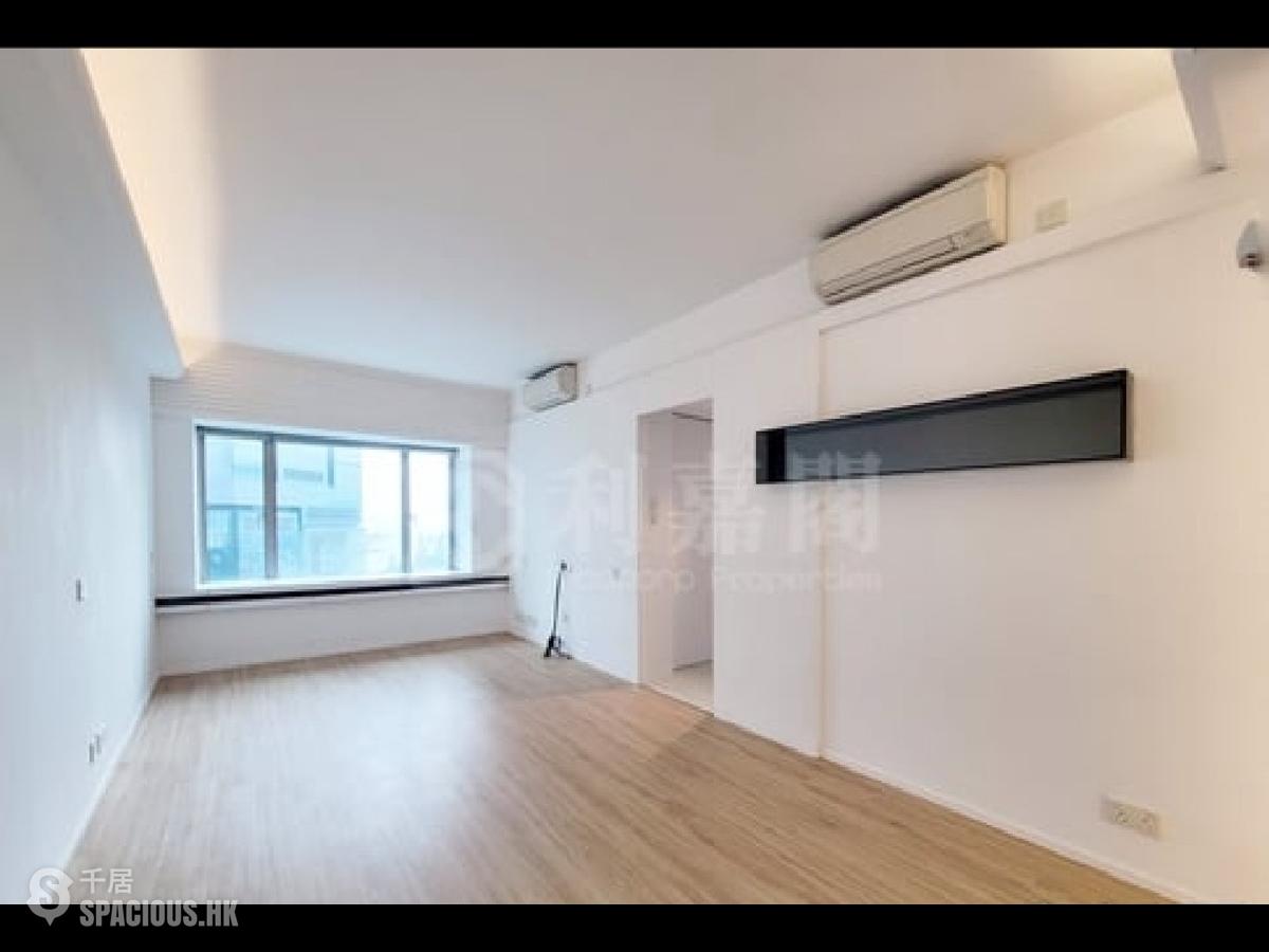 West Kowloon - Sorrento Phase 1 Block 3 01