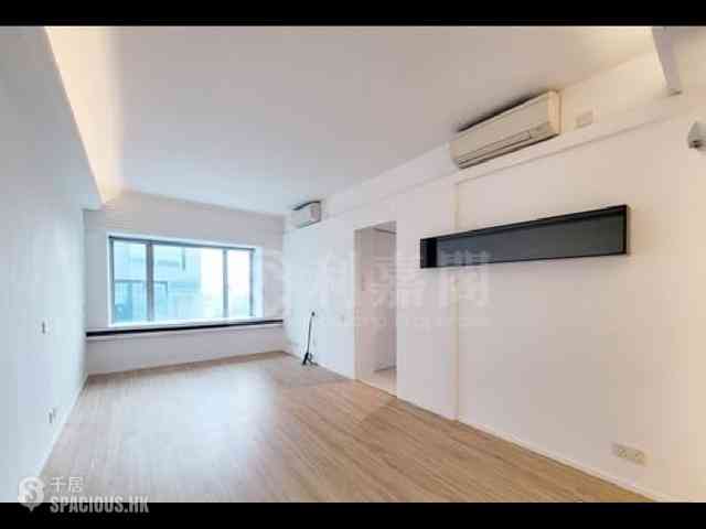 West Kowloon - Sorrento Phase 1 Block 3 01