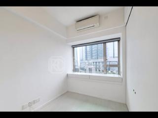West Kowloon - Sorrento Phase 1 Block 3 07