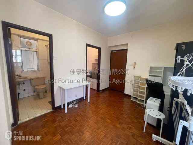 Kennedy Town - Man Kwong Court 02