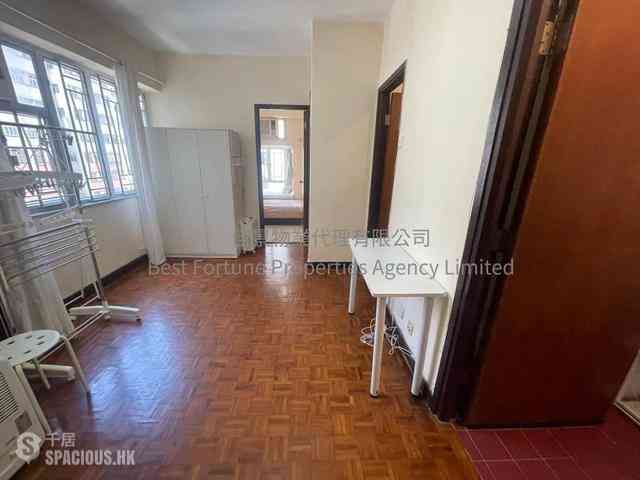 Kennedy Town - Man Kwong Court 01