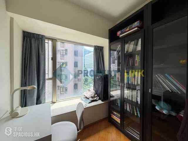 Sai Ying Pun - Hilary Court 03