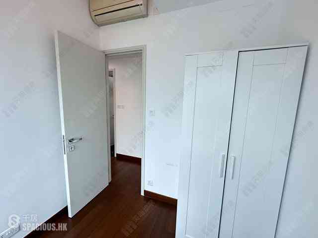Wan Chai - York Place 04