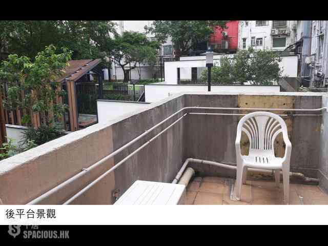Central - 46, Gage Street 01