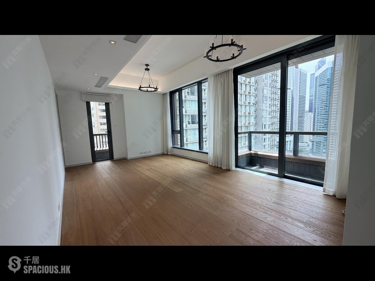 Wan Chai - Eight Star Street 01