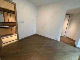 Mid Levels Central - 3, MacDonnell Road 03