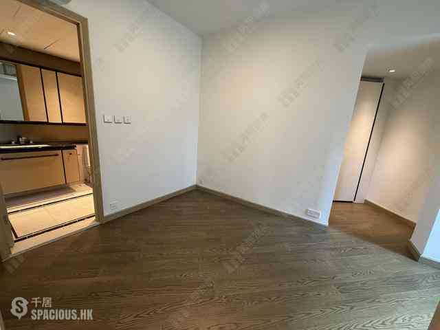 Mid Levels Central - 3, MacDonnell Road 03