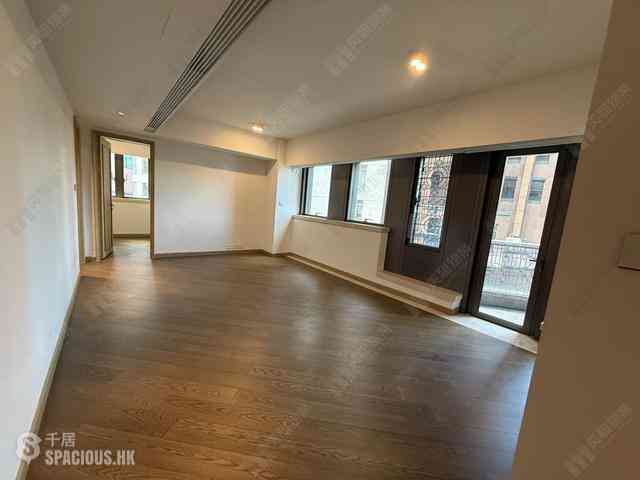 Mid Levels Central - 3, MacDonnell Road 08