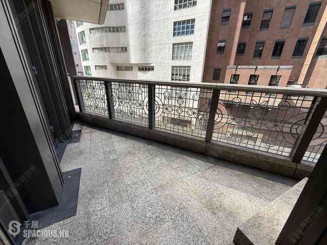 Mid Levels Central - 3, MacDonnell Road 02