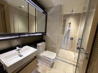 Mid Levels Central - 3, MacDonnell Road 09