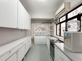 Happy Valley - Antonia House 04