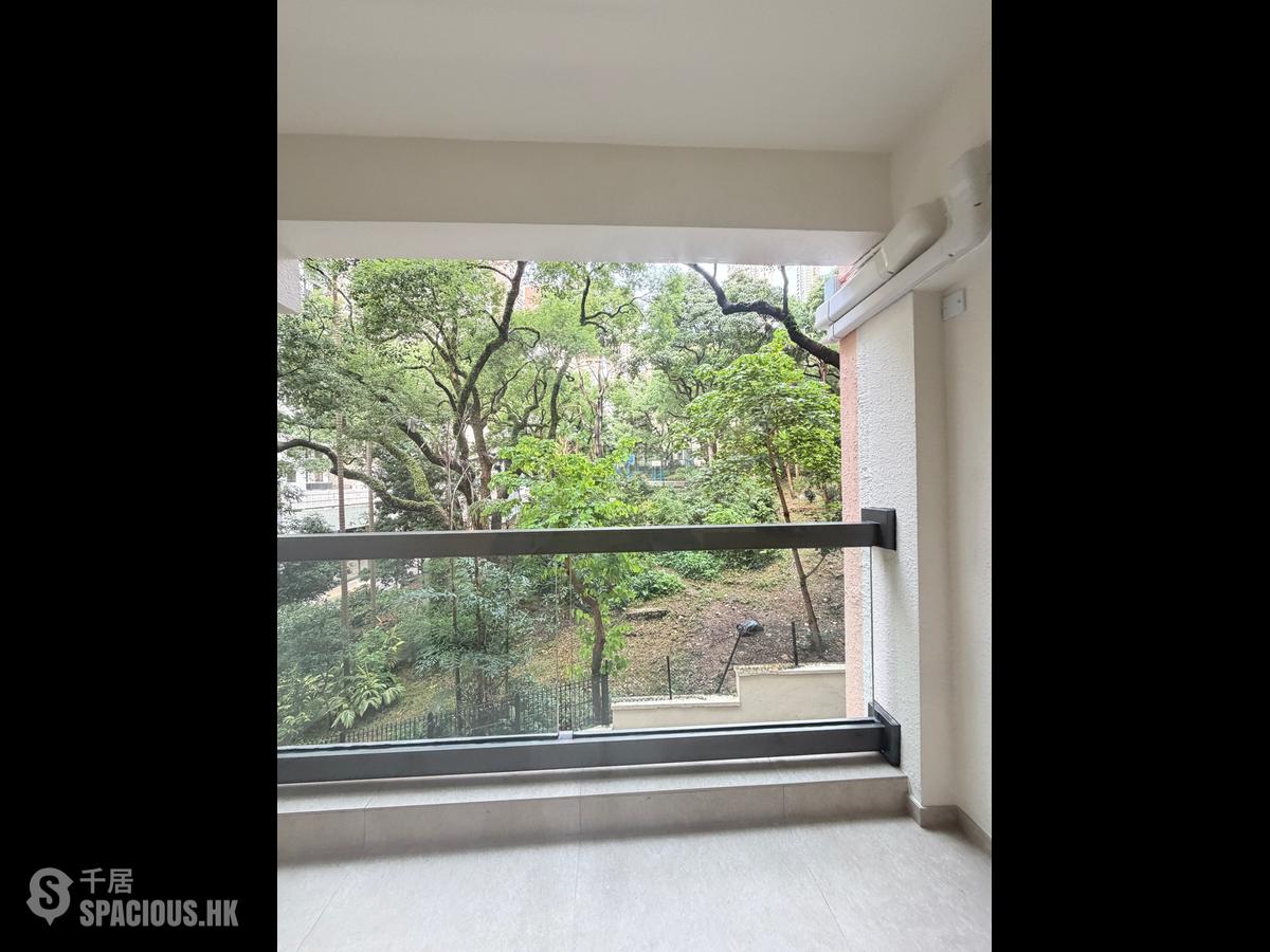 Mid Levels West - Hing Wah Mansion Block B 01