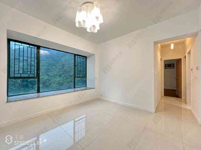 Mid Levels Central - Hillsborough Court Block 1 04
