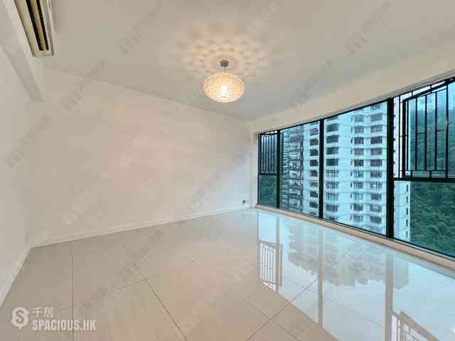 Mid Levels Central - Hillsborough Court Block 1 06
