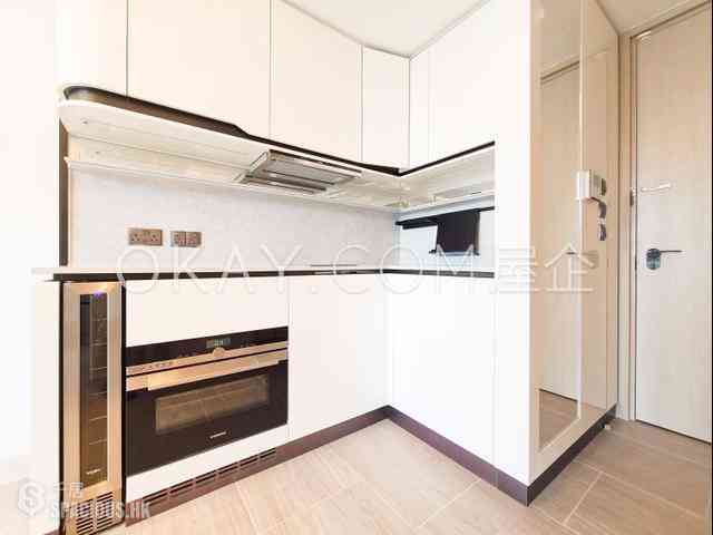 Mid Levels Central - Townplace Soho 03