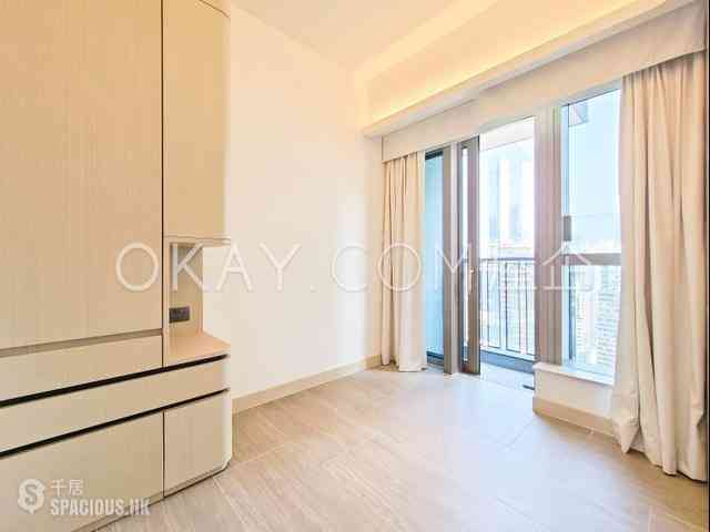 Mid Levels Central - Townplace Soho 06