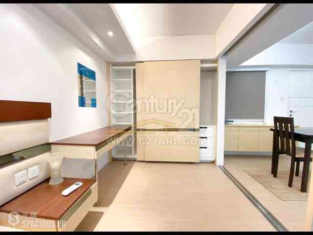 Kennedy Town - Chin Hom Court 03
