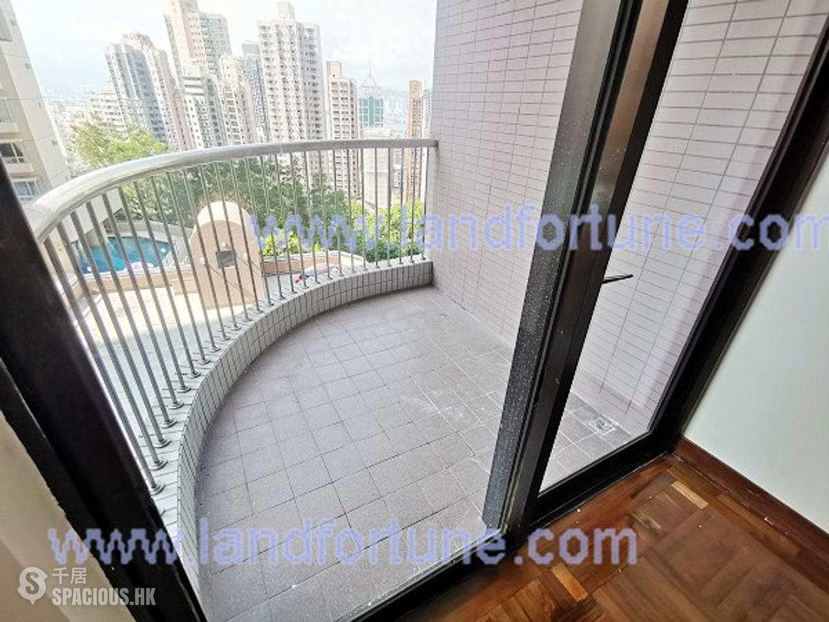 Mid Levels West - Dragonview Court 01