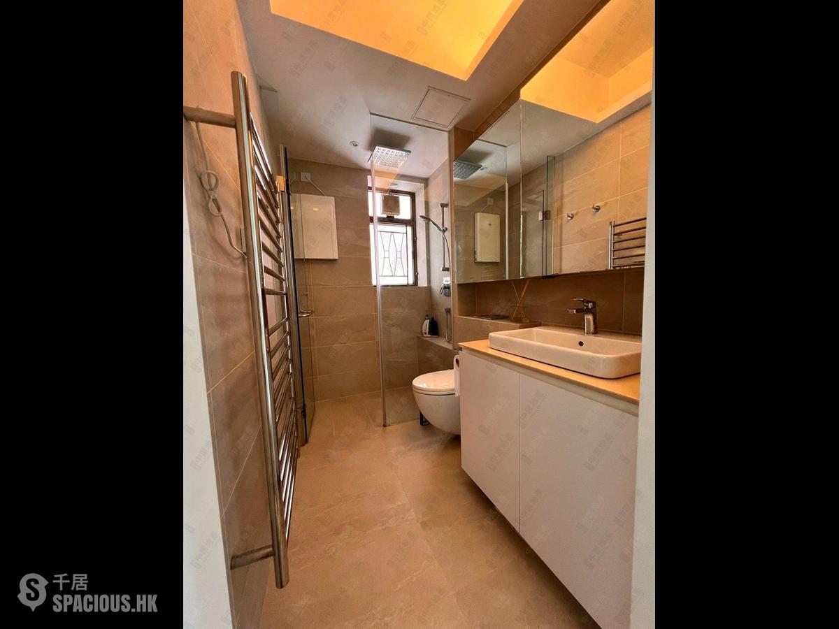 Shek Tong Tsui - The Belcher's Phase 2 Block 8 01