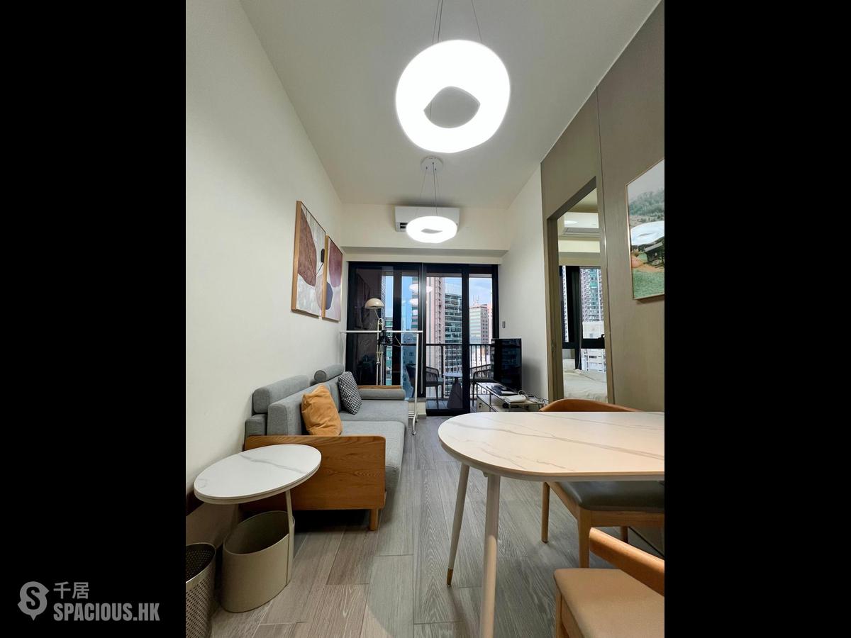 Sai Ying Pun - The Met. Sublime 01