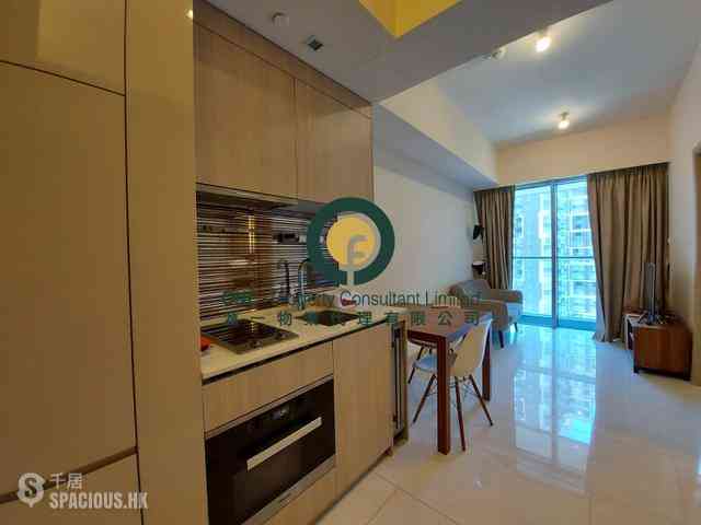 Sai Ying Pun - King's Hill 01
