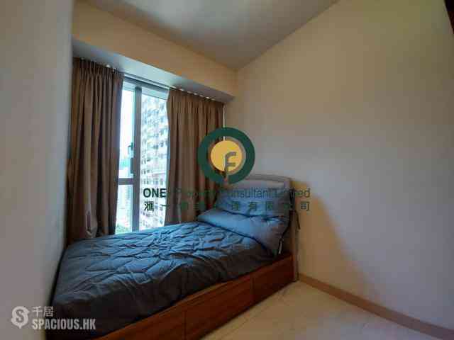 Sai Ying Pun - King's Hill 05