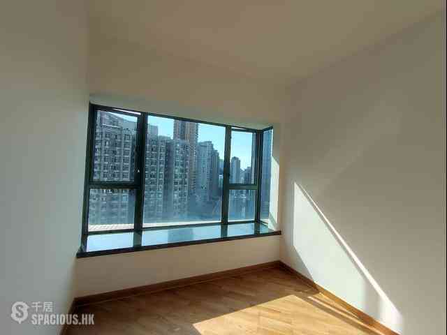 Mid Levels West - 80 Robinson Road 03