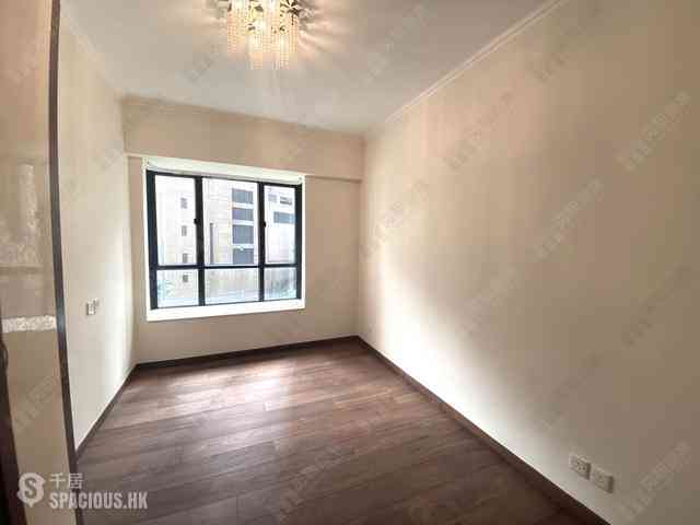 Mid Levels Central - Clovelly Court 13