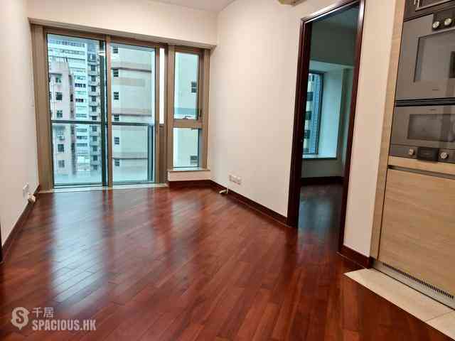Wan Chai - The Avenue 05