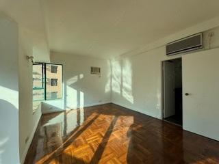 Mid Levels Central - Hillsborough Court 06
