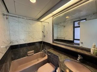 Mid Levels Central - Hillsborough Court 08