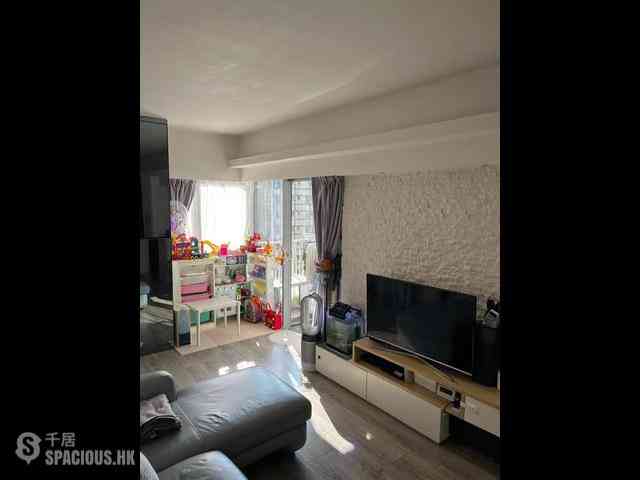 Sai Wan Ho - Grand Promenade Block 1 05