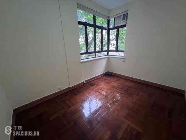 Mid Levels Central - Pak Fai Mansion 05