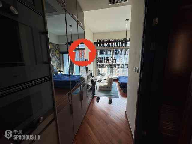 Wan Chai - The Avenue Phase 2 Block 2 02