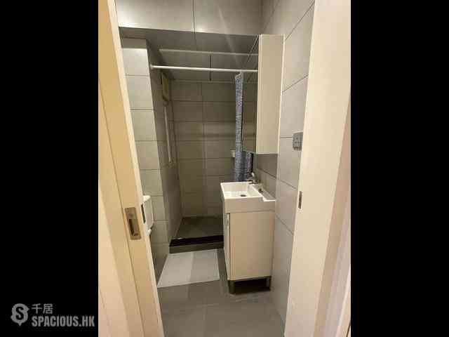 Shau Kei Wan - Tung Ho Building 05
