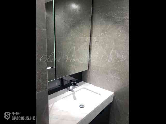 Mid Levels West - Hing Wah Mansion 11