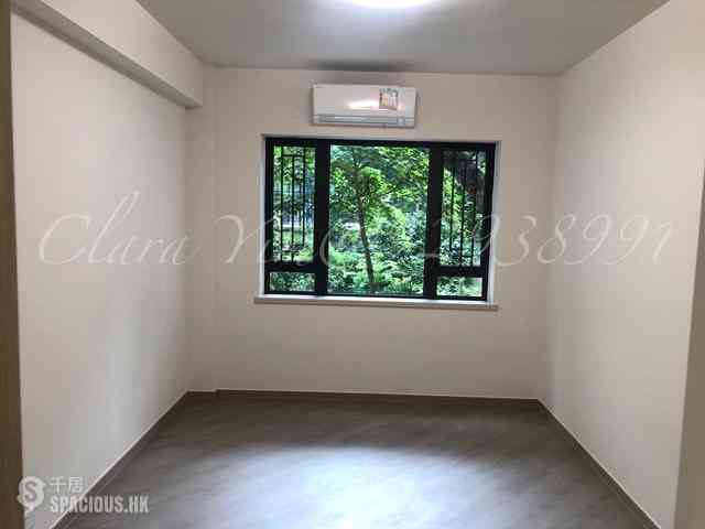Mid Levels West - Hing Wah Mansion 12