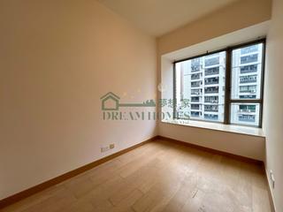 Sai Ying Pun - Island Crest 05