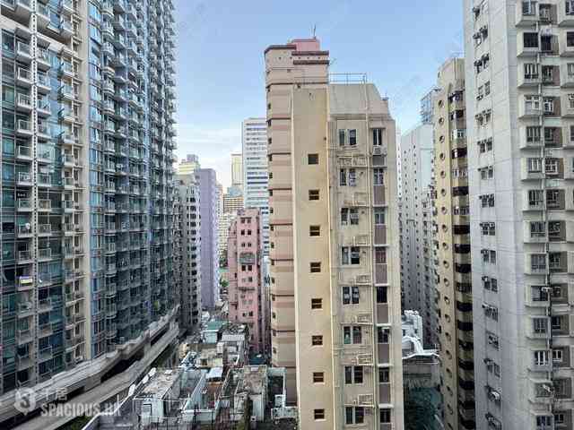 Wan Chai - The Avenue Phase 1 Block 5 01